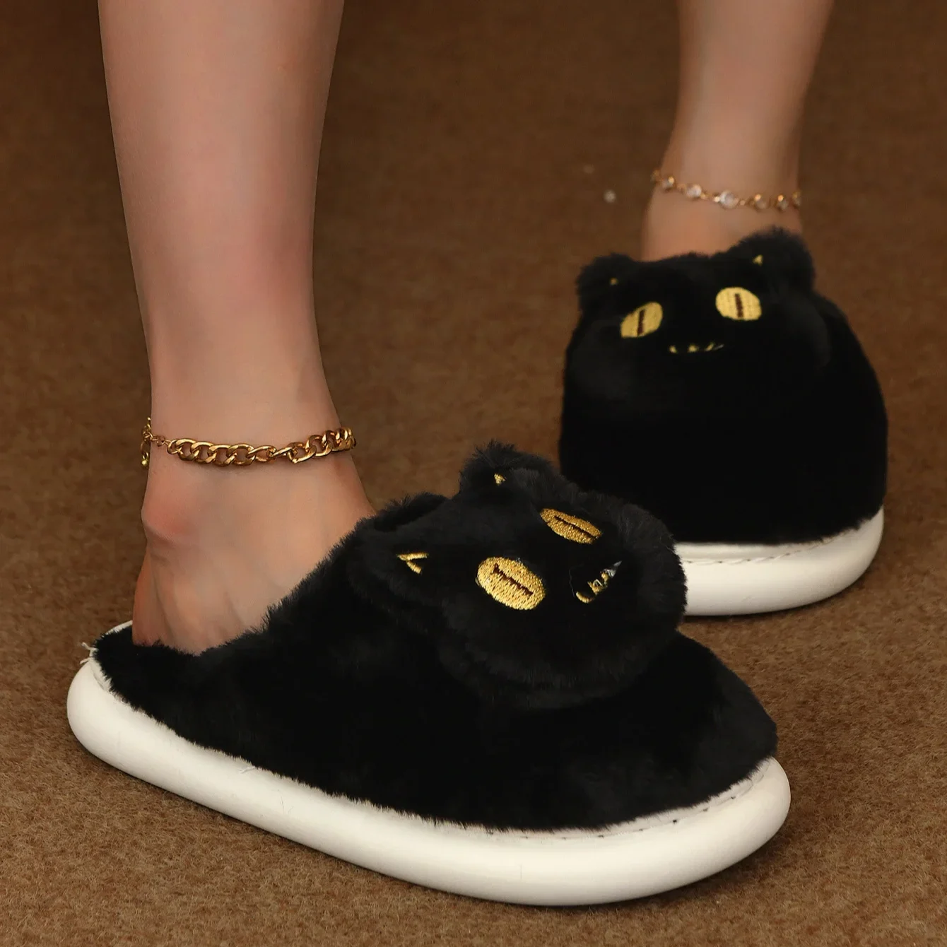 Vrouwen Slippers 2024 Nieuwe Casual Home Glijbanen Schattige Winterschoenen Dames Platform Slipper Meisjes Hoogte Toenemende Indoor Harige Schoenen