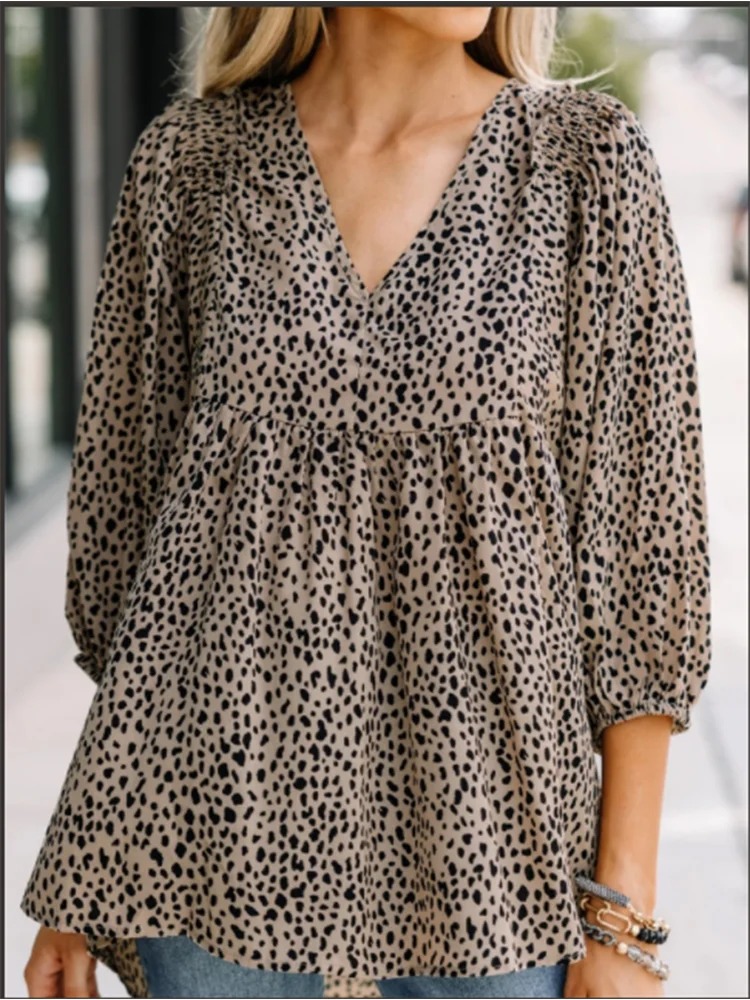 

Leopard Printed Brown Long Sleeve V-neck Loose T-shirt Women's Daily Versatile High Street Fashion Autumn Top