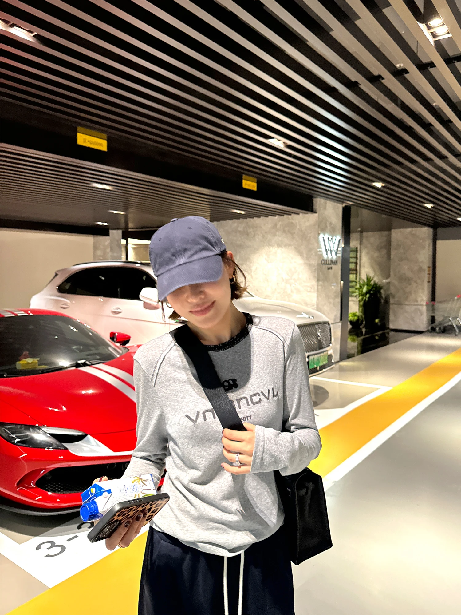 

Свободная повседневная женская футболка Long Sve с вышитыми буквами, осеннее новое поступление, удобная дышащая смесь хлопка