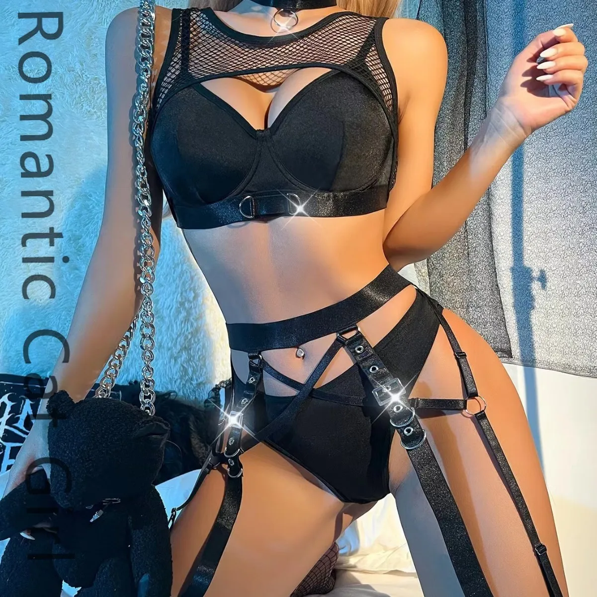

Новинка 2025, европейский и американский тяжелый бюстгальтер для рукоделия, сексуальное нижнее белье, черный ремешок, комплект нижнего белья с полыми плечами, женский комплект из трех предметов