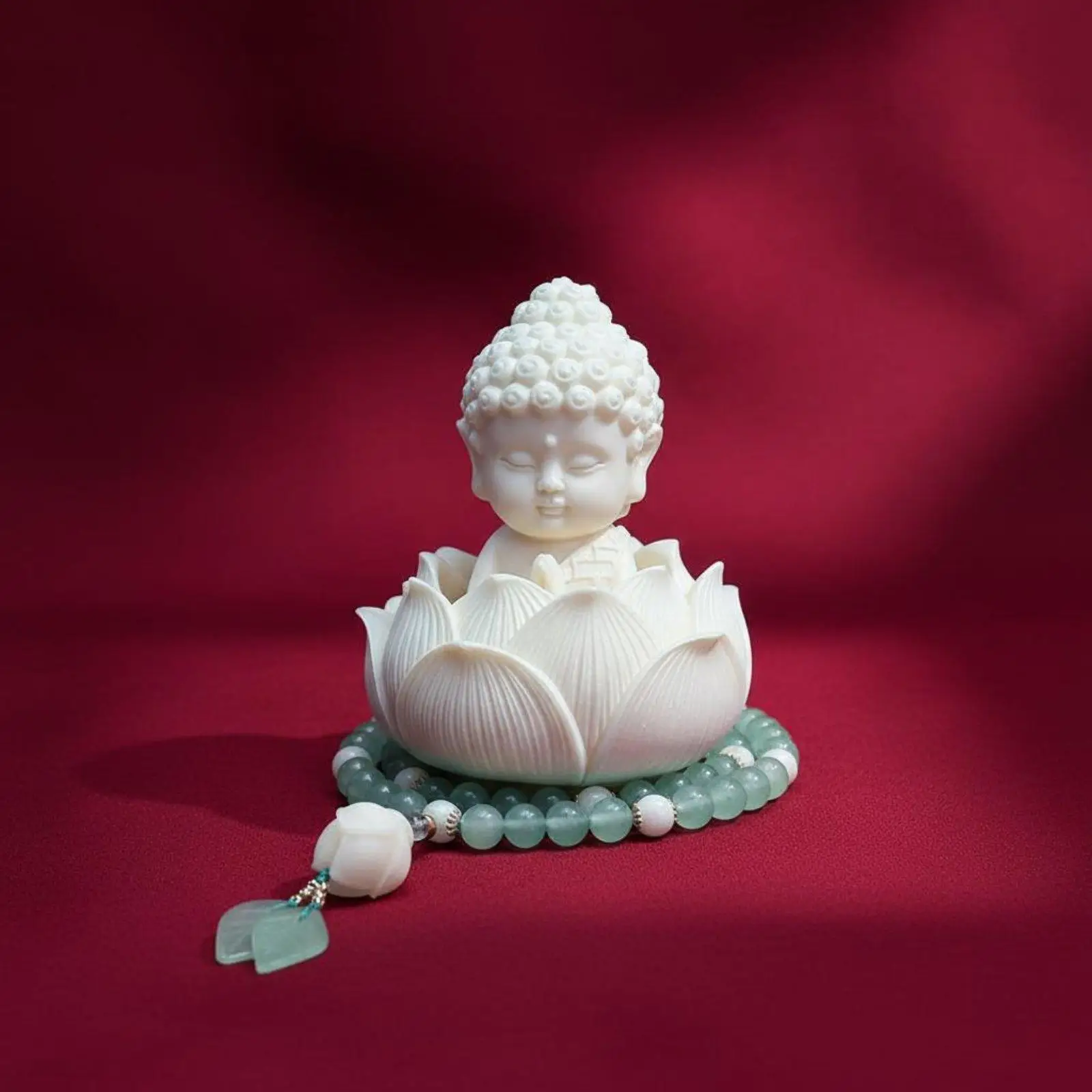 Car Dashboard Buddha Statue Resin Lotus Design for Vehicle Console Peaceful Chinese Style Protection Charm Art