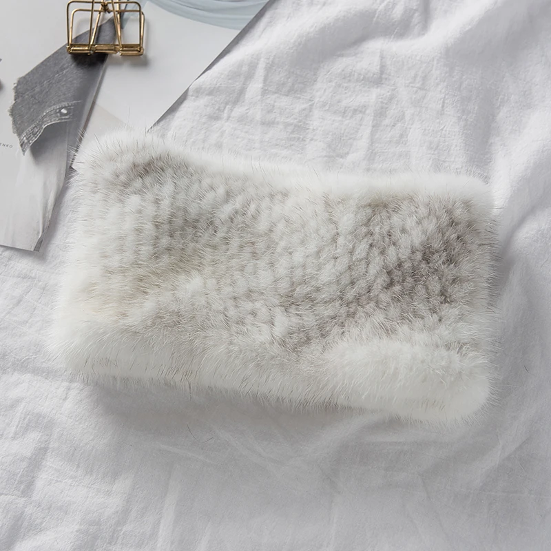 Sciarpa sciarpa di visone, pullover versione coreana femminile, sciarpa di pelliccia di visone, cappello autunno e inverno a doppio scopo