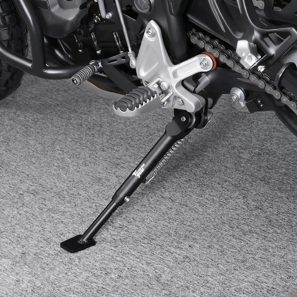 Yamaha Tenere 700 용 조정 가능한 킥 스탠드 사이드 스탠드 홀더 2019 2020 2021 2022 2023 2024 주차 랙 지지대 발 오토바이