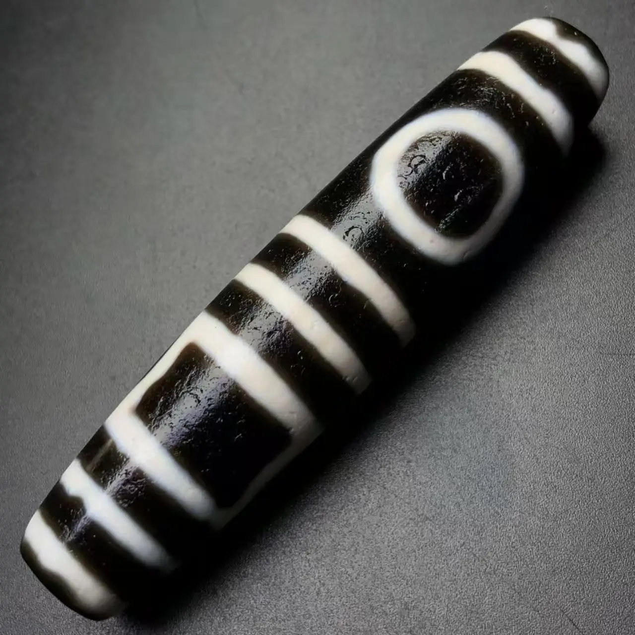 Old Dzi Beads Oil P…