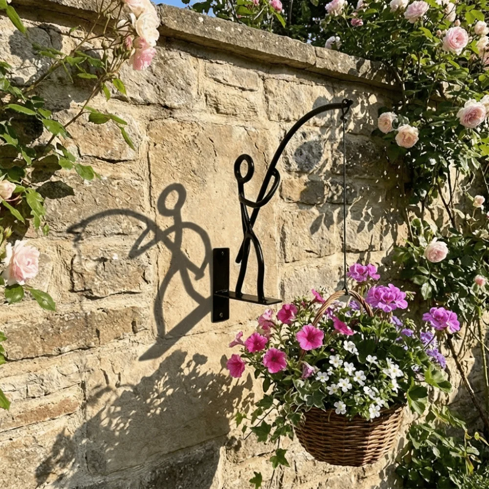 Abstract Shape Wrought Iron Flower Rack Rust-Resistant Decorative Wall Hooks Clean Lines Hanging Basket Brackets Living Room
