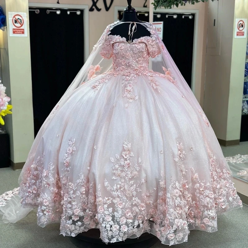 

Pink Sweetheart Quinceanera Dresses Flowers Applique Lace Beads With Cape Sweet 15 Girls Princess Dress vestidos 15 de quinceañe