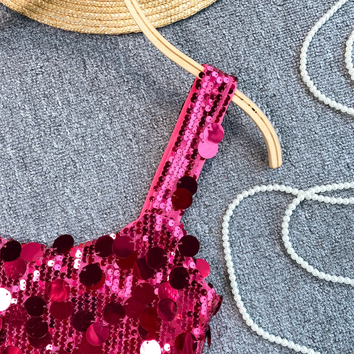 2025 New Summer Sexy Sequined Camis Chic Slim Party Club Tank Top Basic Fashion Off Shoulder Women Hotsweet Crop Top