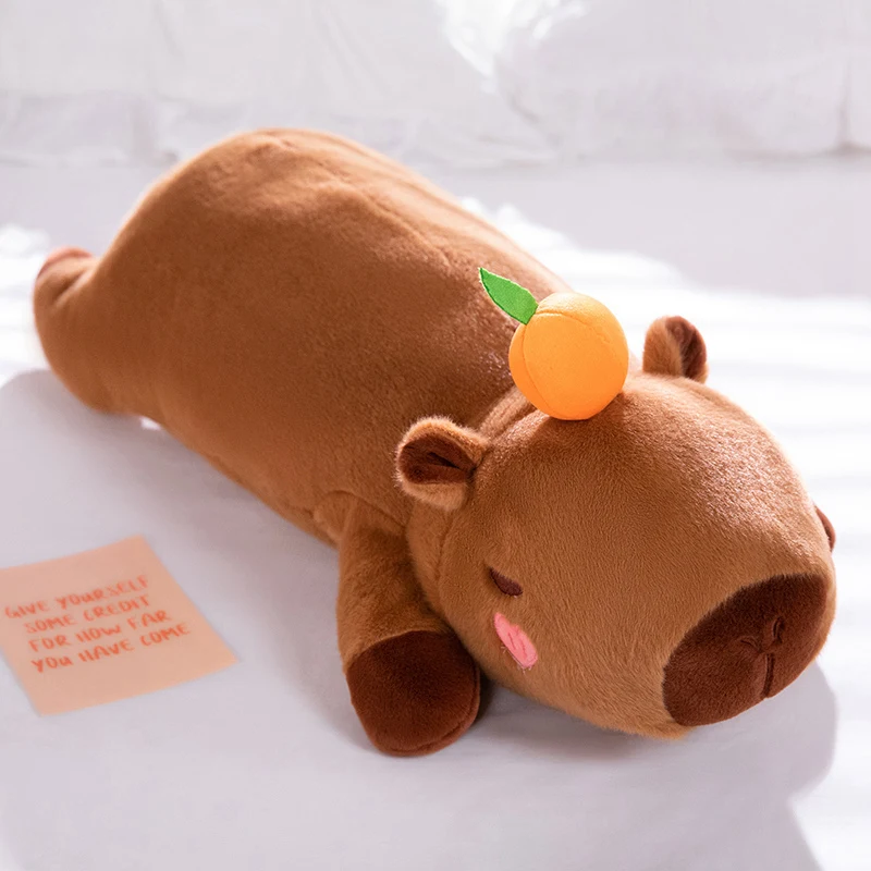 巨大なサイズのビッグカピバラぬいぐるみぬいぐるみ天使の羽ハート頬