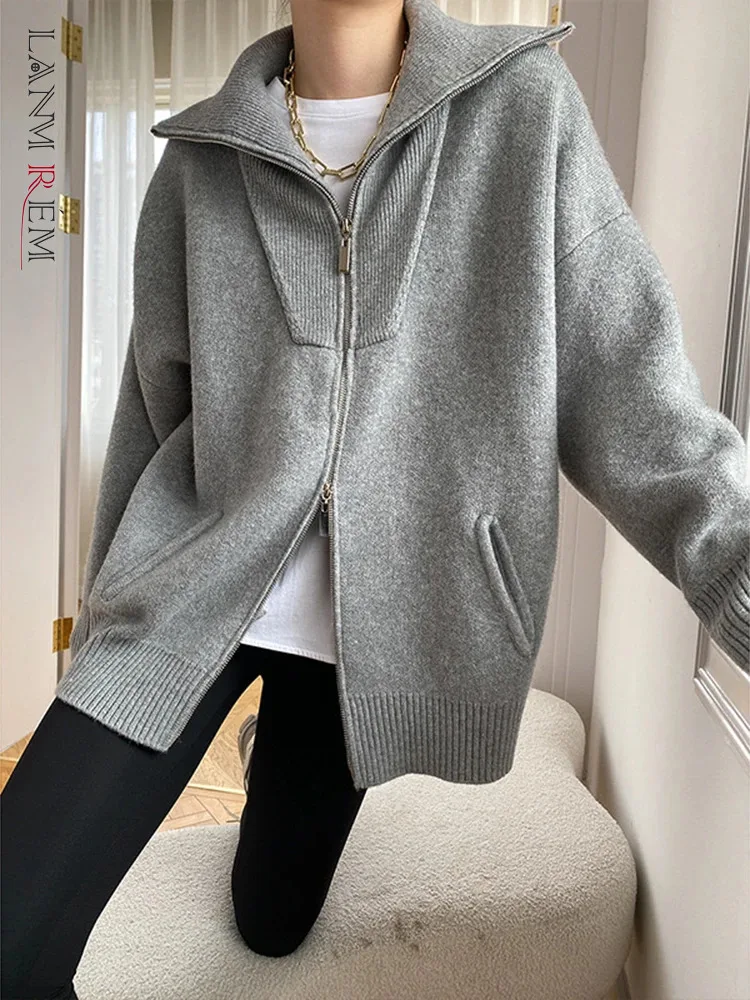 

[LANMREM] Double Zipper Wool Knitting Sweater For Women Lapel Long Sleeve Loose Minimalism Female Coat 2024 Winter New 26D5571