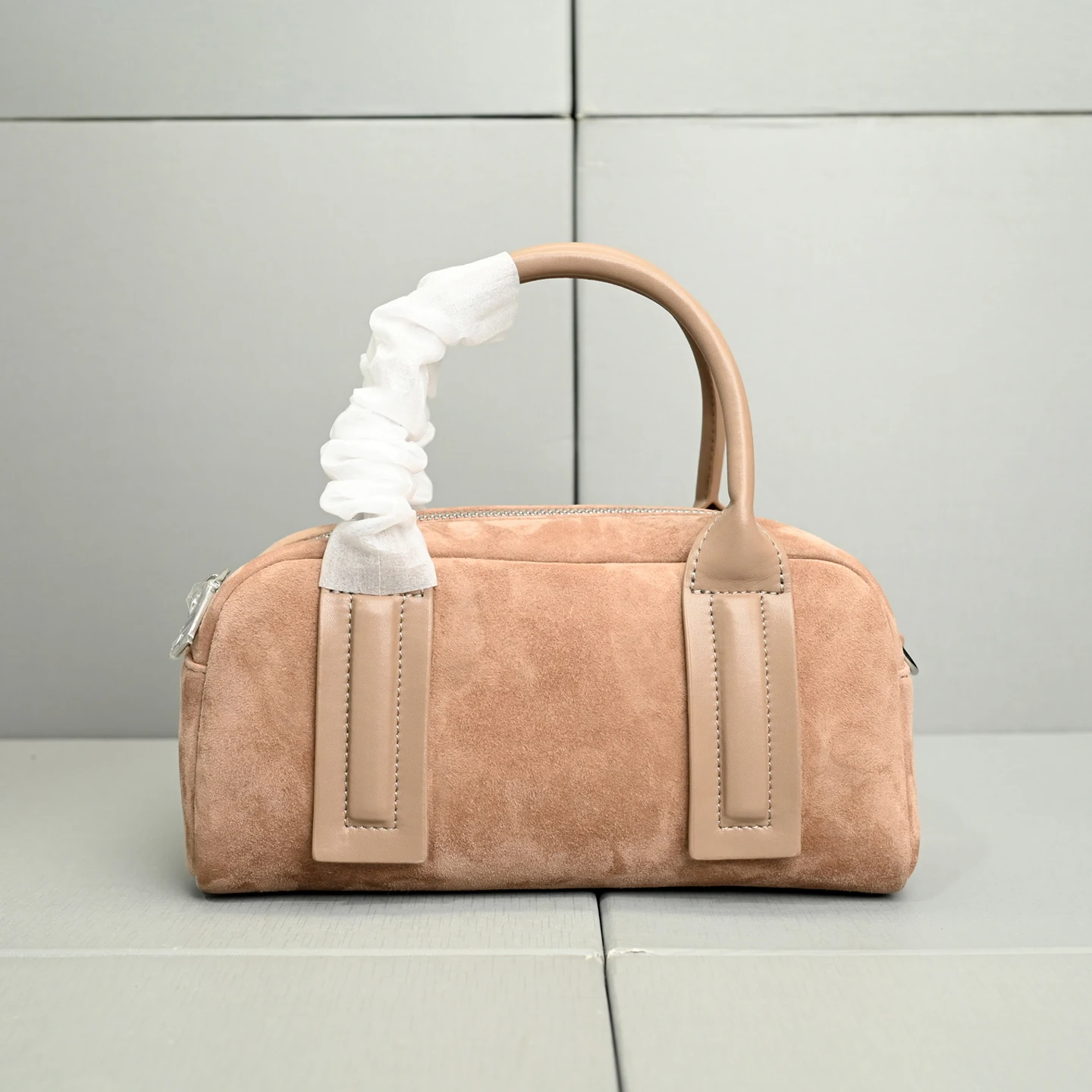 

Сумка-тоут из натуральной кожи, замшевая сумка-подушка из воловьей кожи, женская сумка, новый стиль 2025, простая универсальная сумка через плечо, сумка через плечо