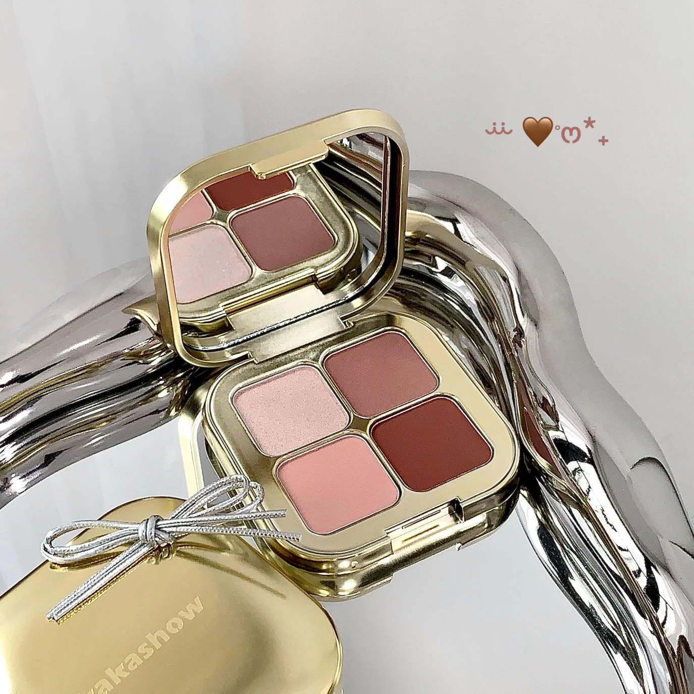 Kakashow Resaltador de brillo nacarado paleta de sombras de ojos deslumbrante Desarrollo de color duradero, resistente al sudor y al agua