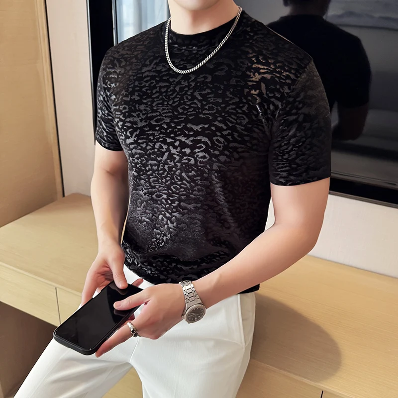 Men's Semi High Neck T-shirt Fashionable Gold Velvet Pleated Hot Stamping T-shirt Versatile Base Shirt Slim Fit Men's Clothing