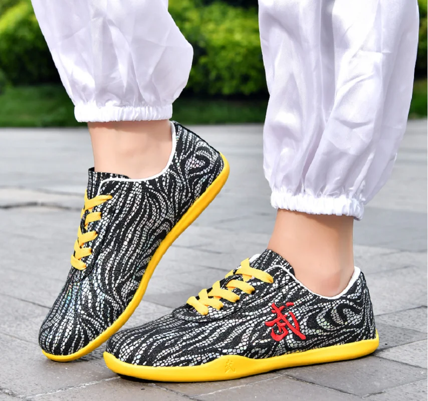 

Новые китайские стильные высококачественные мягкие кожаные туфли для мужчин и женщин, для кунг-фу, тай-чи, боевых искусств, спорта, повседневной носки, удобные, дышащие.