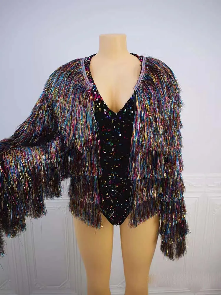 ชุดจั๊มสูทปักเลื่อมสีสันสดใสคุณภาพสูง+เสื้อแจ็คเก็ตพู่ห้อย ชุดสองชิ้น แฟชั่นใหม่ปี 2026 เสื้อผ้าสตรีสั่งตัดได้