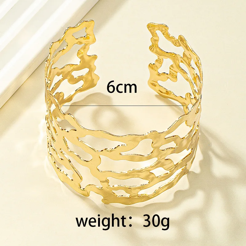 Geometric Hollow Out Adjustable Cuff Metal Bracelet For Women Holiday Party OL Gift Fashion Jewelry Ear Accessories AB015