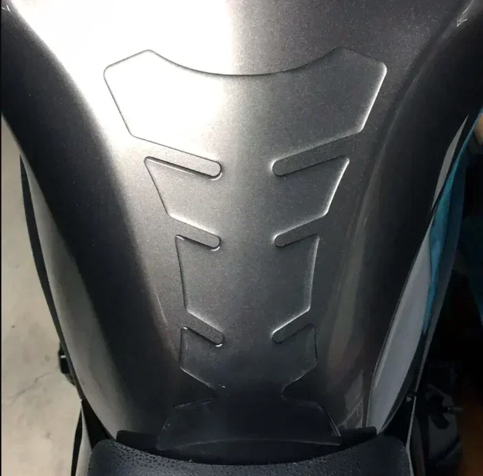 

Прозрачная смоляная накладка на бак, универсальная защита для мотоцикла Kawasaki Honda CBR Suzuki GSXS GSXR Yamaha и т. д.