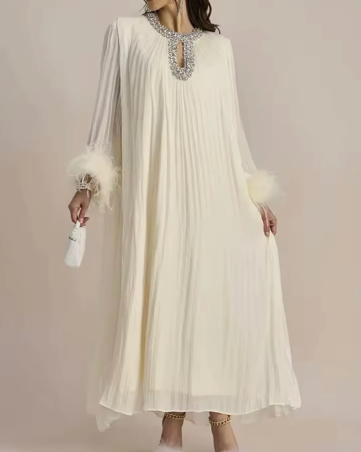 

Customized Delicate Chiffon A-Line Crystal Feathers Evening Dress Temperament Long Sleeves O-neck Ankle Length prom dresses