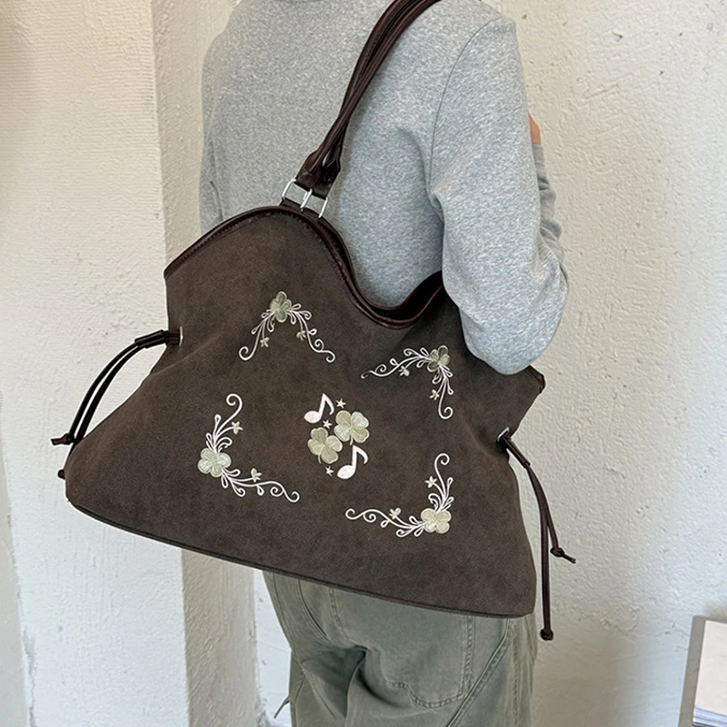 Koreanische Umhängetasche mit Kordelzug, ethnische Blumen- und Musiknoten-Stickerei, große Handtasche für Damen, Vintage-Handtasche für den Winter. – Detail 16