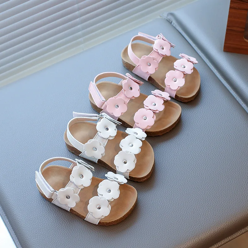 

Summer Sandals New Fashion Sweet Girl Shoe Anti Slip Soft Casual Simple Child Shoes Flat Beach Casual Retro Child Sandals 2025
