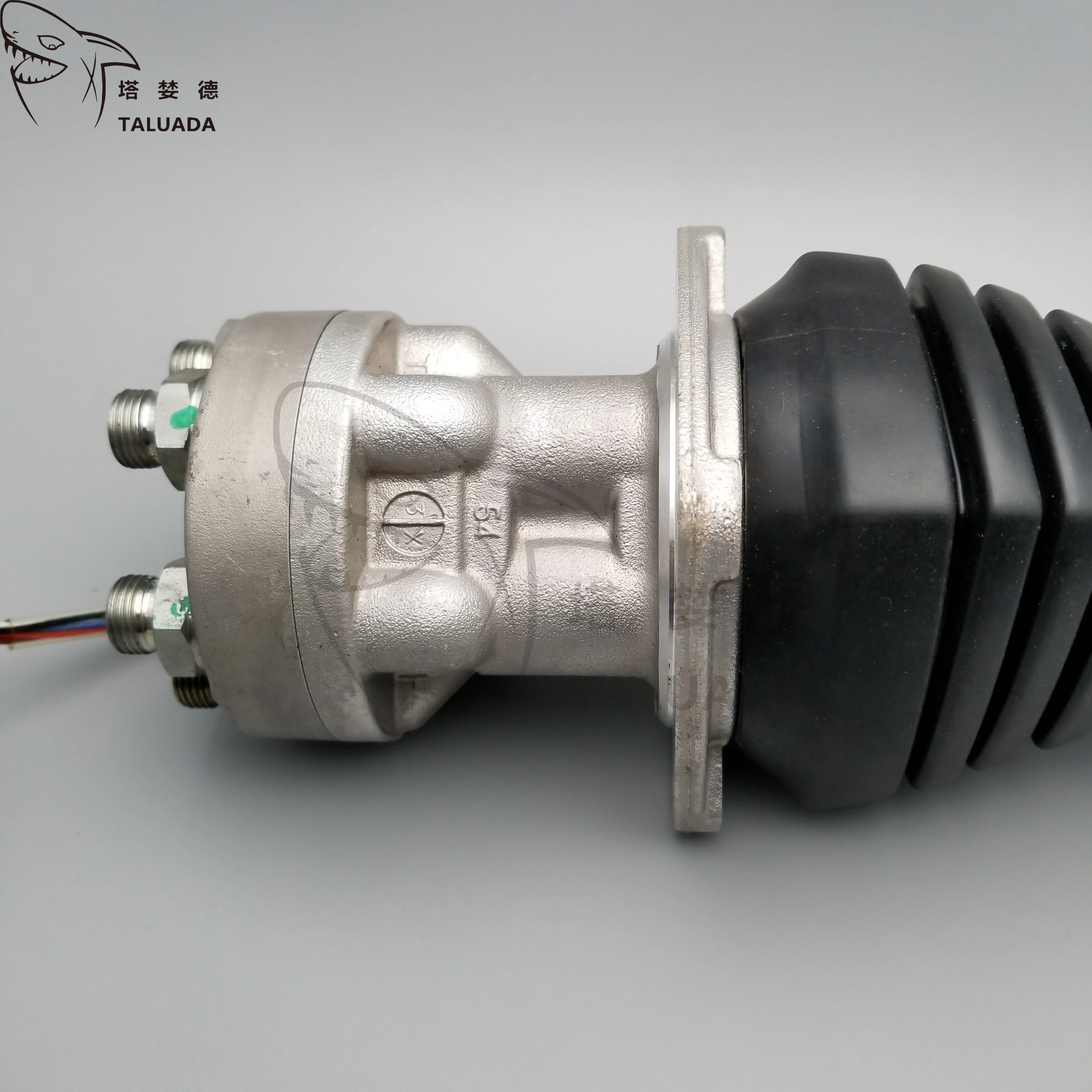 TALUADA Excavator Parts Pilot Valve Joystick Assy AT410632 Cabin Control Lever Hydraulic Control Joystick AT410632