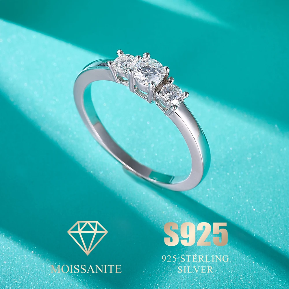 เครื่องประดับงานแต่งงานแหวน 925 เงินสเตอร์ลิงสามหินหมั้นแหวน VVS D Moissanite แหวน Trilogy Moissanite แหวน