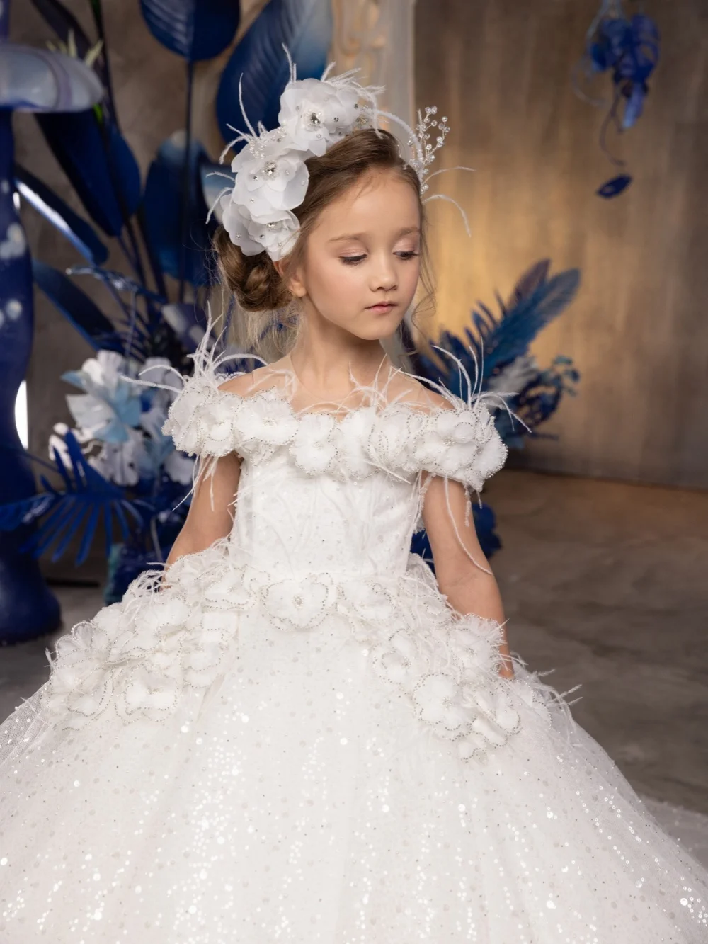 Handmade Beaded 3D Floral Girls Dresses For Stage Performance Luxury Elegant Off Shoulder Kids Princess Gown For Pageant