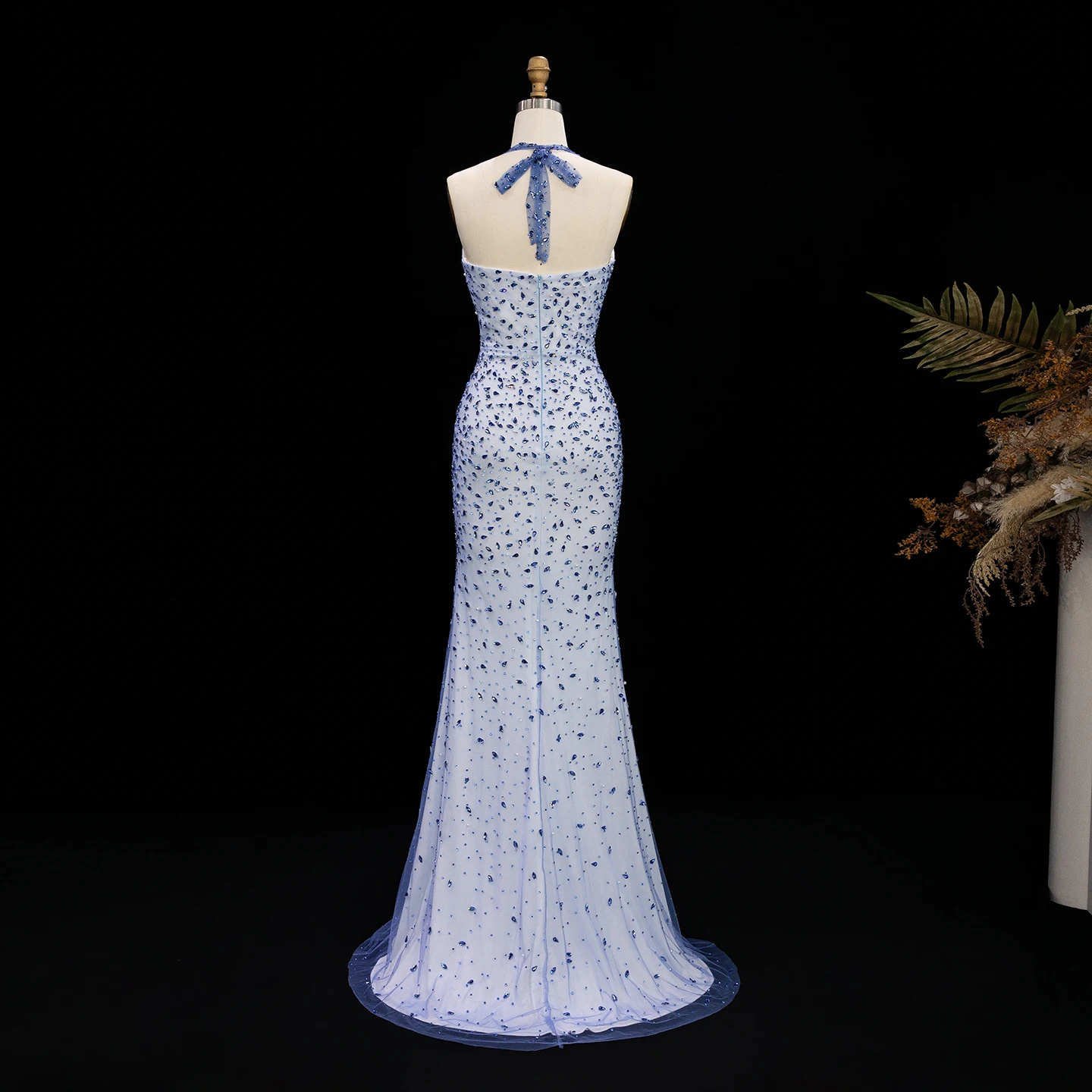 Sharon Said Blaues Etuikleid mit Cape, Luxuriöses Kristall-Neckholder-Rückenfreies Abendkleid für Damen, SS715 Maßanfertigung – Detail 12