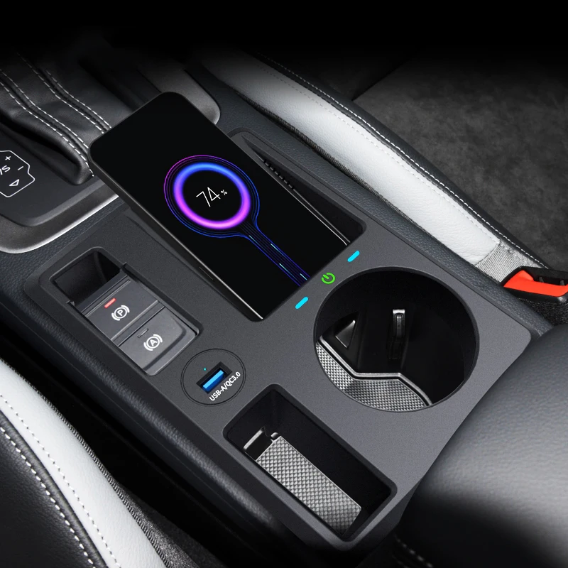 

15W Car wireless charger center console phone charger fast charging plate pad chargring holder for Audi Q3 2019 2020 2021 2022