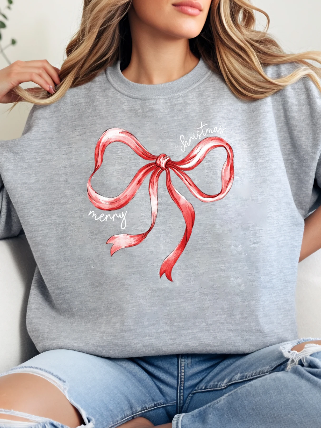 

Christmas Bull Santa Hat Scarf Print Sweatshirt Women Holiday Casual Wear Gray Plus-Size