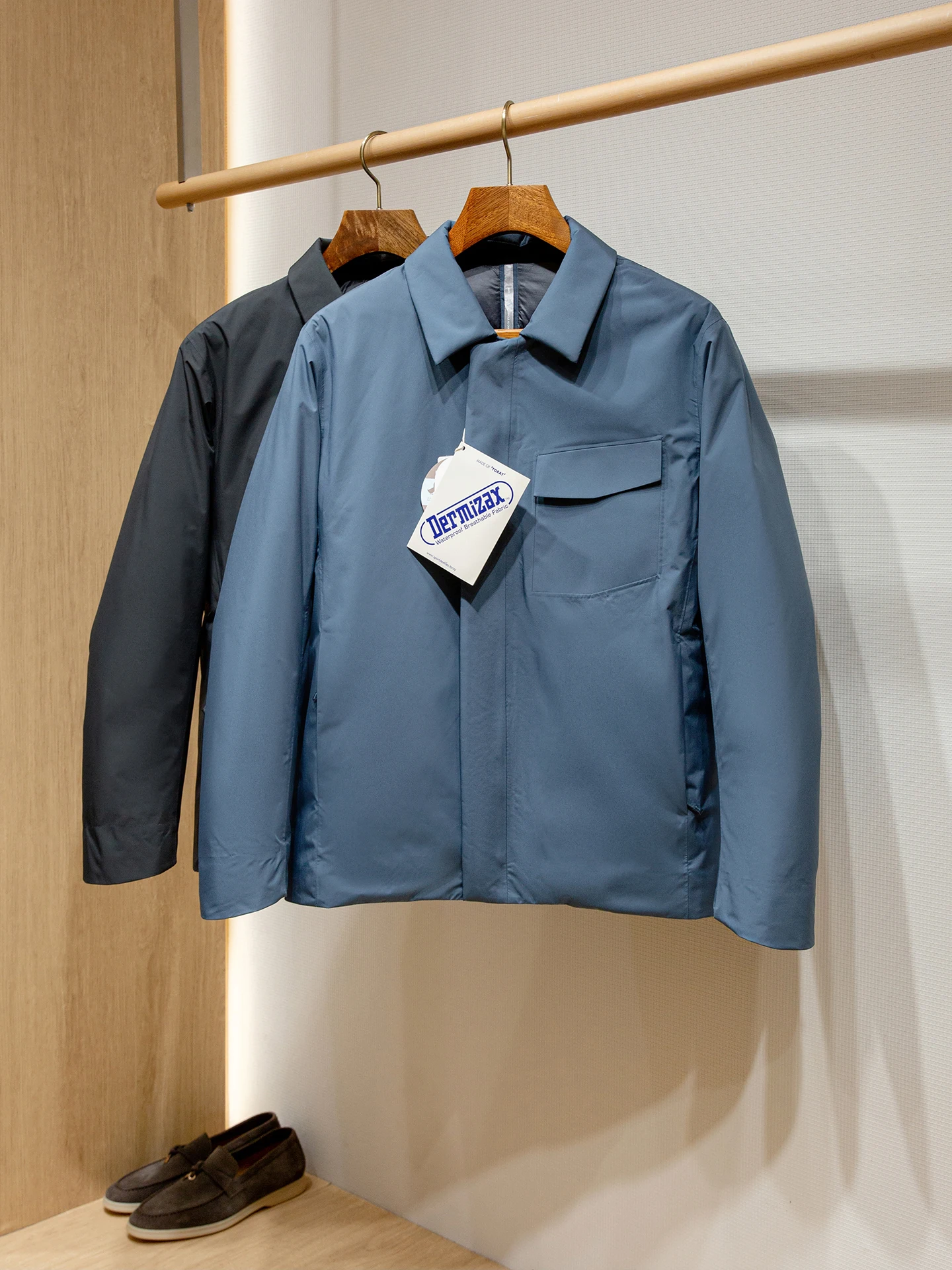 

Dermizax Waterproof 90 White Goose down Outdoor Lightweight Warmth Stand Collar Heat-sealed Men's down Jacket Fashion Urban