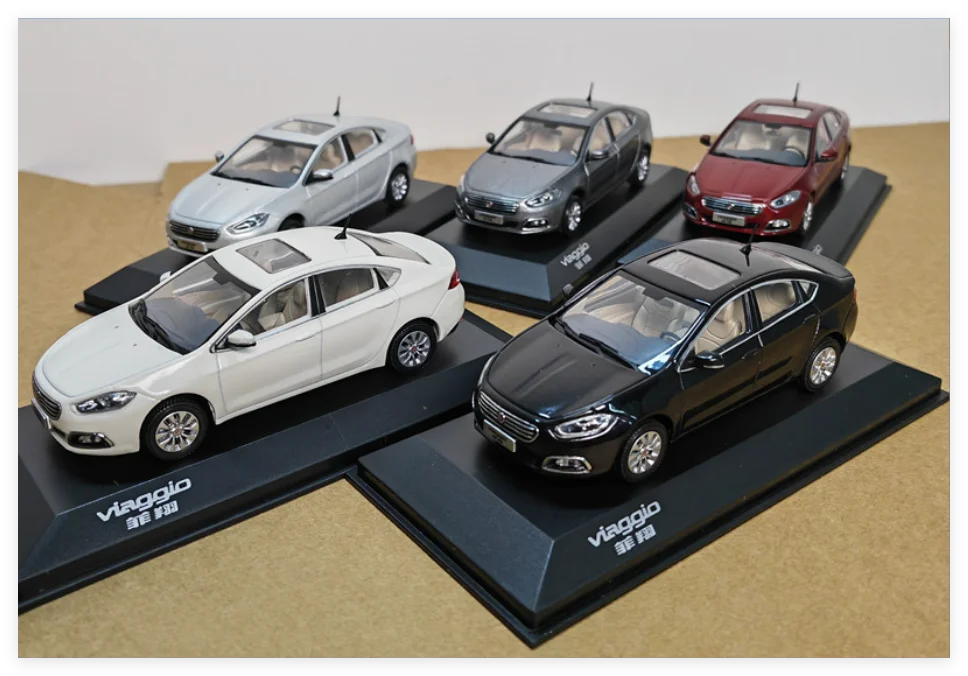 

1:43 Fiat Viaggio Alloy Diecast Car Model, High Simulation Collectible Vehicle Model Toy, Perfect Gift For Car Model Lovers & En