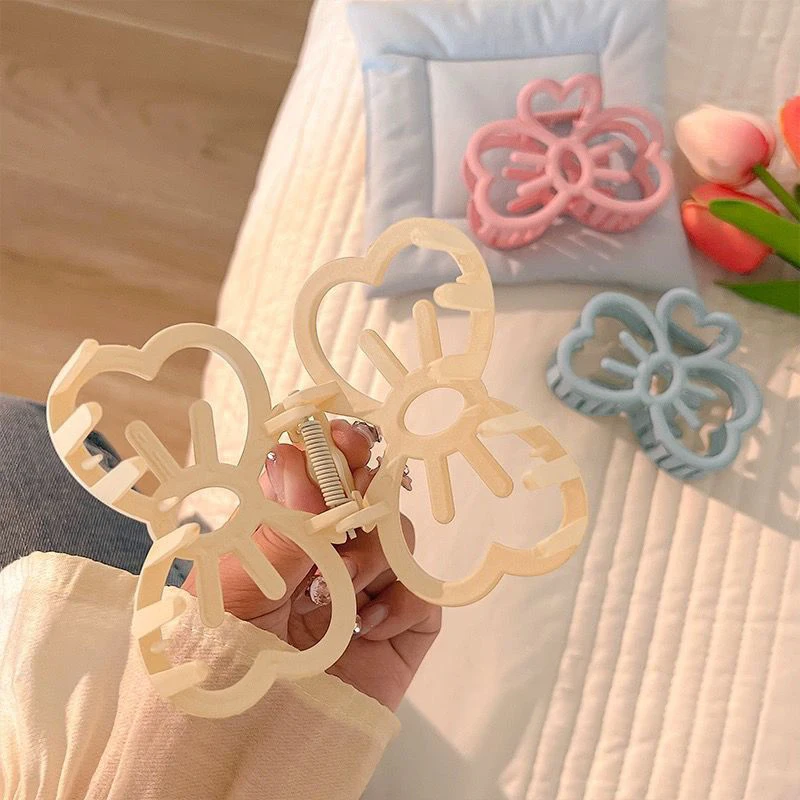 Korean Cute Bowknot Hair Clip Plastic Claw Clip Candy Color Crab Hair Clip For Girls Sweet Hair Claw Hair Accessories For Women image 2