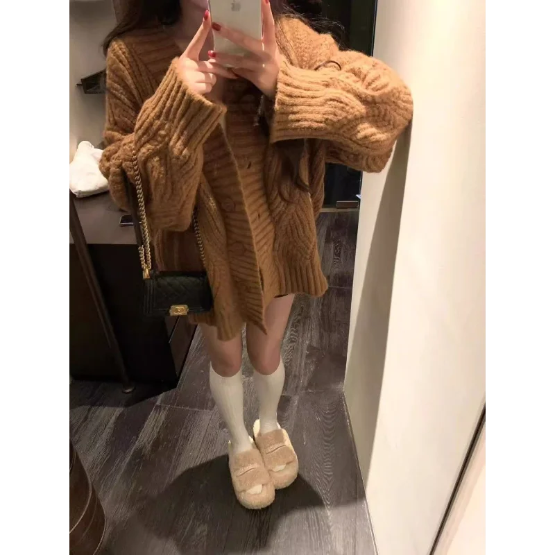 

Корейский коричневый свитер, женский осенне-зимний свободный вязаный кардиган Lazy Twist, утолщенный топ