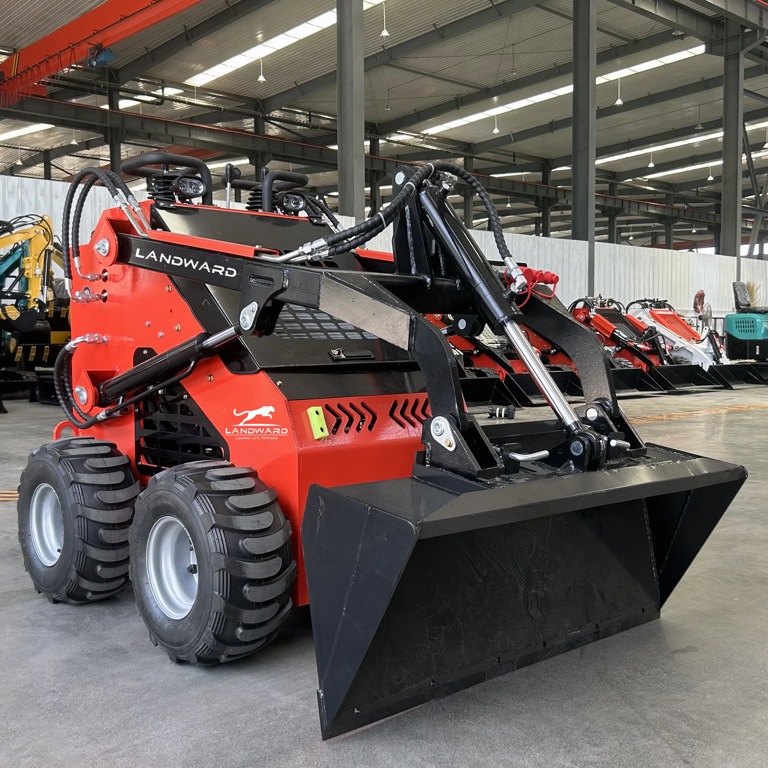 Mini Skid Steer Loader, balde barato, China, CE e EPA, anexos personalizados