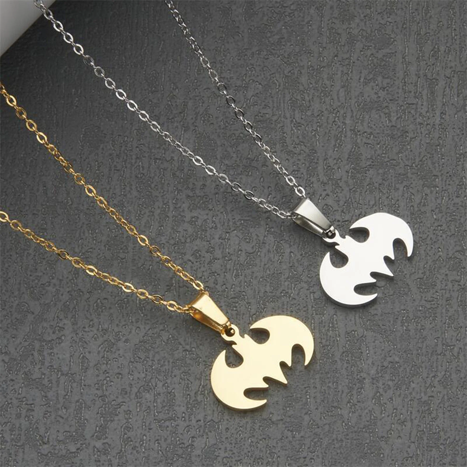Classic Gothic Style Bat Stainless Steel Pendant Necklace Fashion Versatile Halloween Party Daily Jewelry Gifts For Men Women
