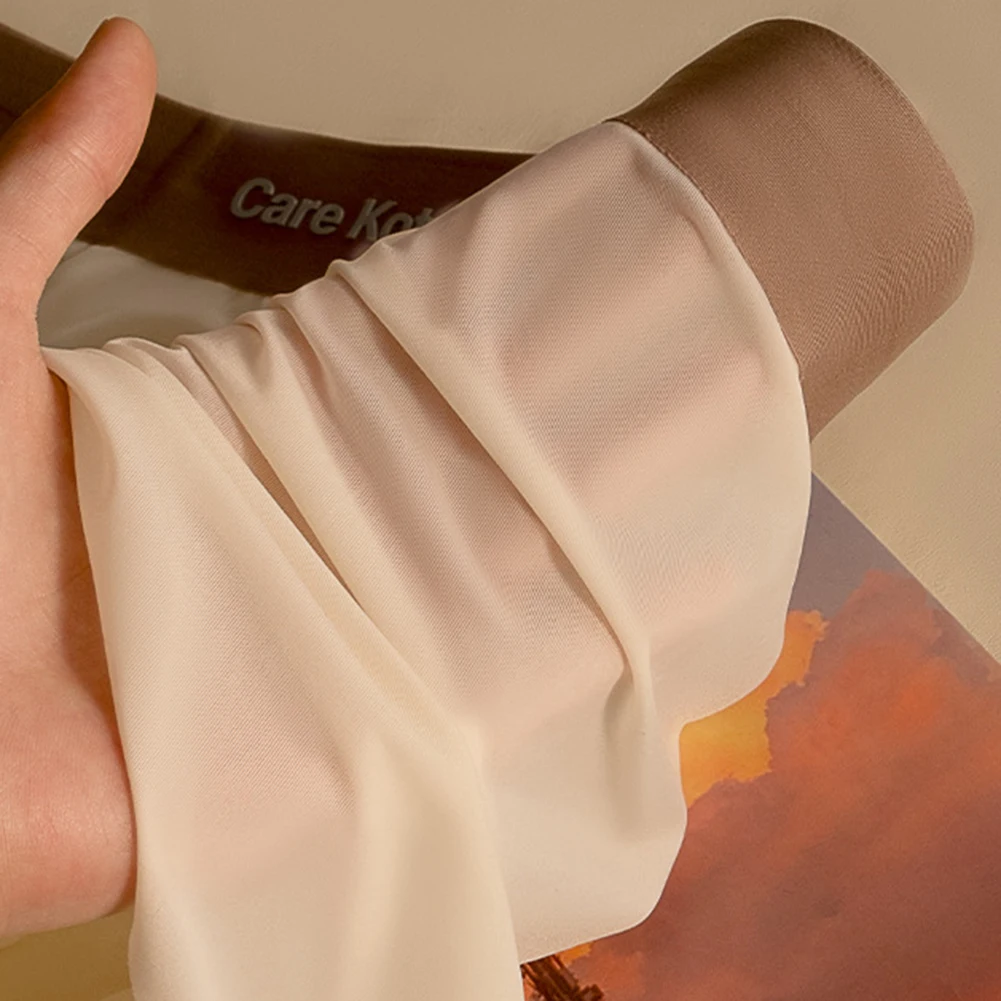 

Comfortable Breathable Men Midrise Boxers Ice Silk Underwear Seamless Soft Elastic Pouch Underpants Suitable for Daily Use