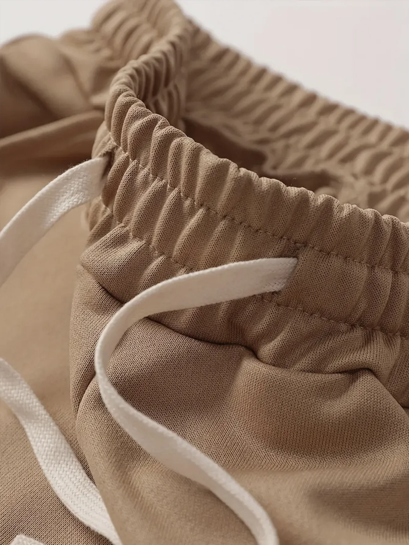 Herrenhose für langsames Joggen: Freizeit-Hose für Frühling und Herbst mit Kordelzug, geeignet zum Laufen und für Fitnesstraining. – Detail 15