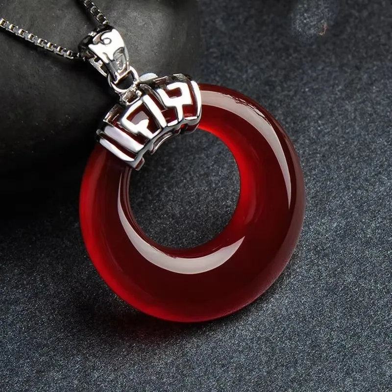 

Natural Green Chalcedony Hand-carved Safe Buckle Pendant Fashion Jewelry Men and Women Green Agate Necklace