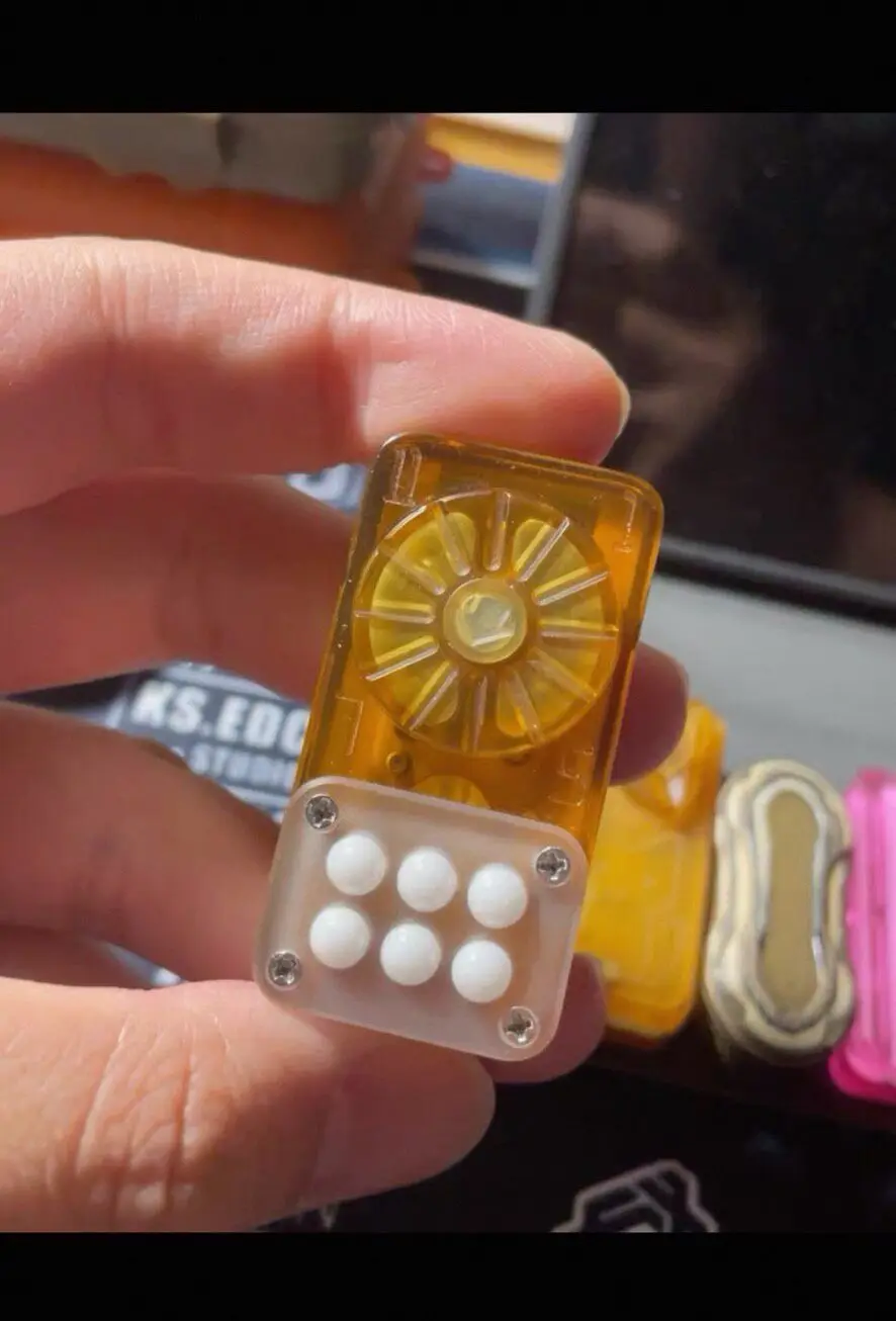 Used EDC Gamer MIX 2.0  YOLO EDC Decompression Toy