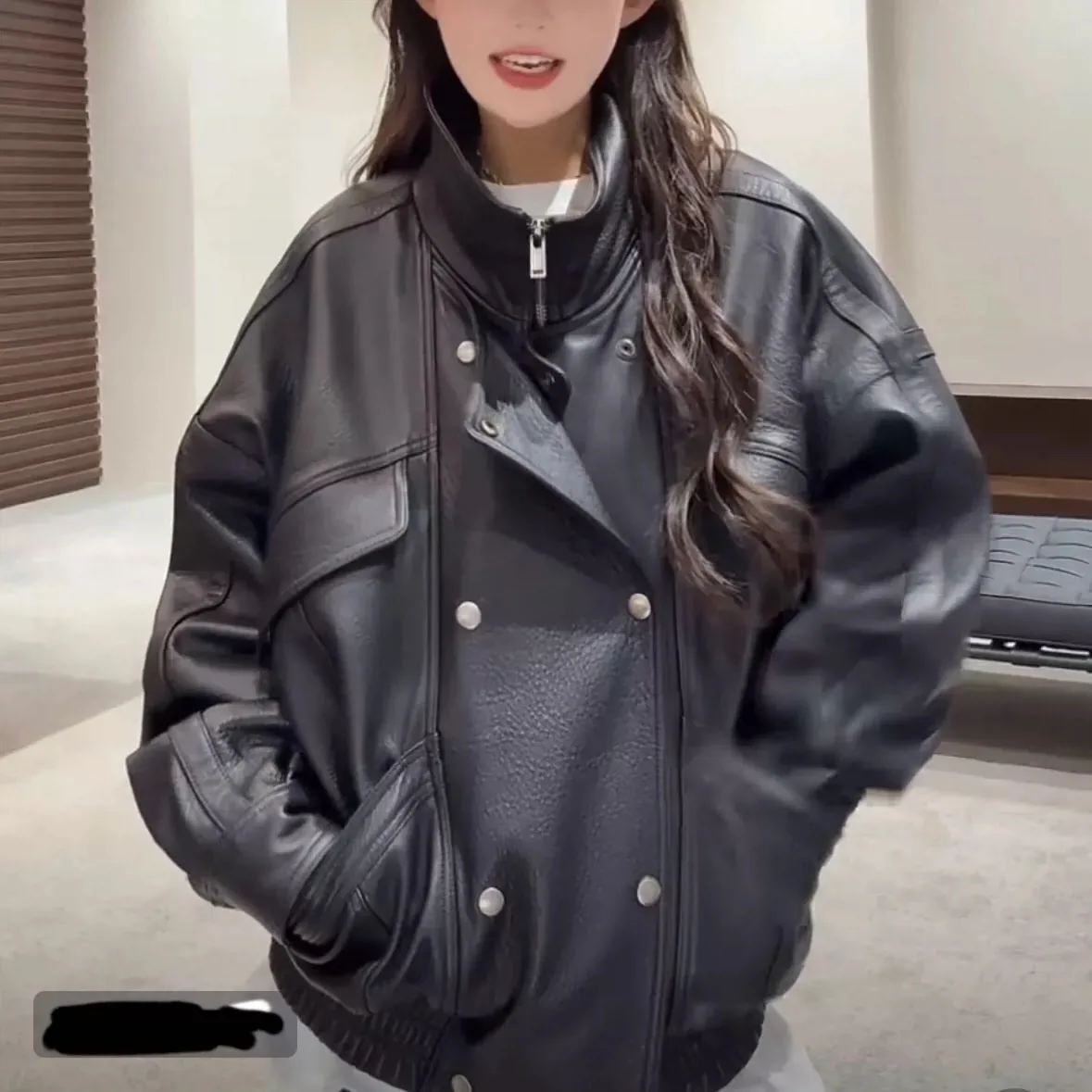 เสื้อโค้ทหนังแท้คุณภาพสูง สไตล์เรโทร หนังวัวแท้ สำหรับฤดูใบไม้ร่วงและฤดูหนาว ดีไซน์ใหม่ สไตล์ยุโรป แฟชั่นสำหรับผู้หญิง ทรงยาว ซิปดีไซน์ทันสมัย