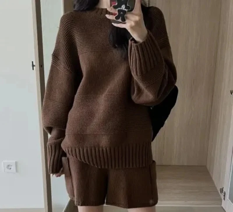 

Korean Casual Knitted Set Women Fashion Simple Design Sweater Wide Leg Shorts Two