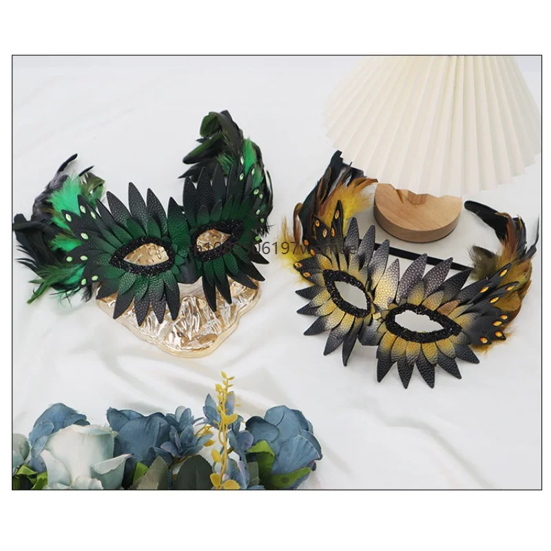 Gothic Masks Women Feather Mask for Masquerade Sparkly Rhinestone Vintage Half Face Mask Adjustable Party Stage Cosplay Props 5