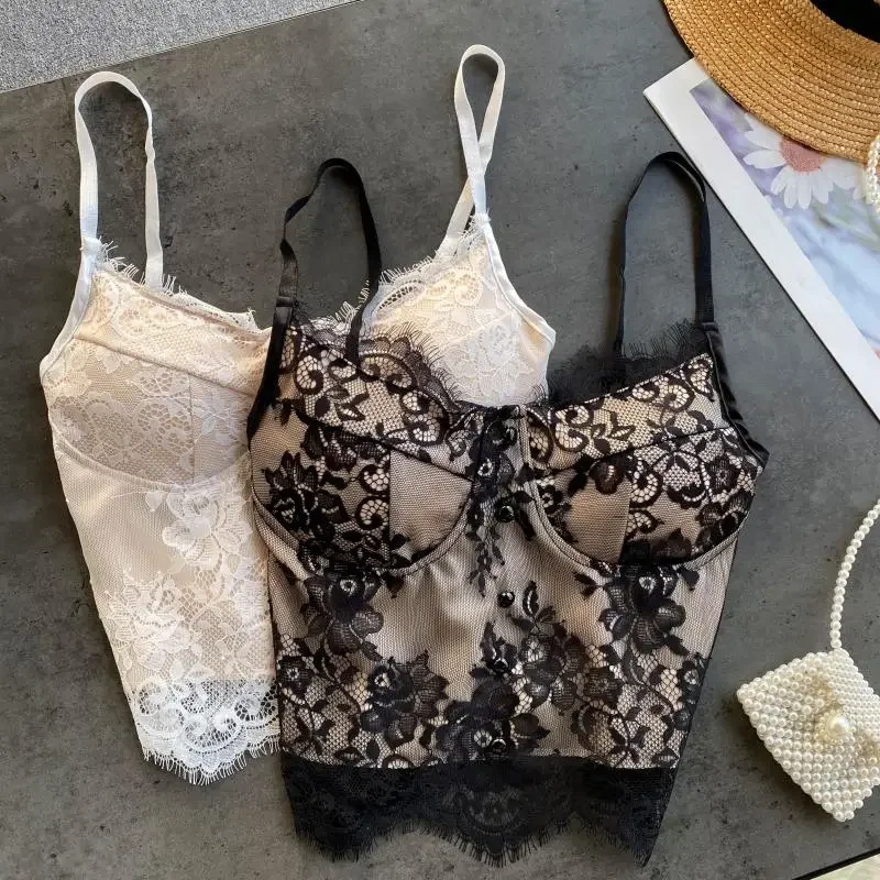 

Кружевной топ с v-образным вырезом в европейском и американском стиле, с высокой талией и короткой сетчатой красной подошвой, с внутренней и внешней жилетом