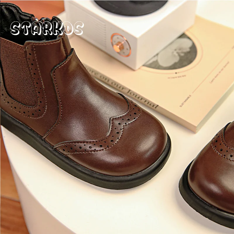 Sepatu bot kulit Pu Brogue Chelsea, sepatu bot untuk anak-anak gaya Inggris sol tebal ritsleting pergelangan kaki anak perempuan anak laki-laki musim gugur Retro