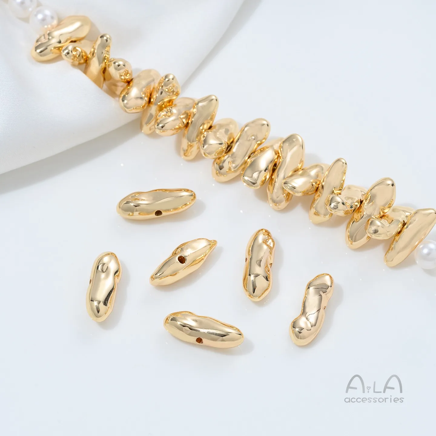 

Аксессуары для браслета с жемчугом и кристаллами ручной работы с позолотой 14 карат, нестандартные маленькие сломанные золотые полоски, длинные бусины