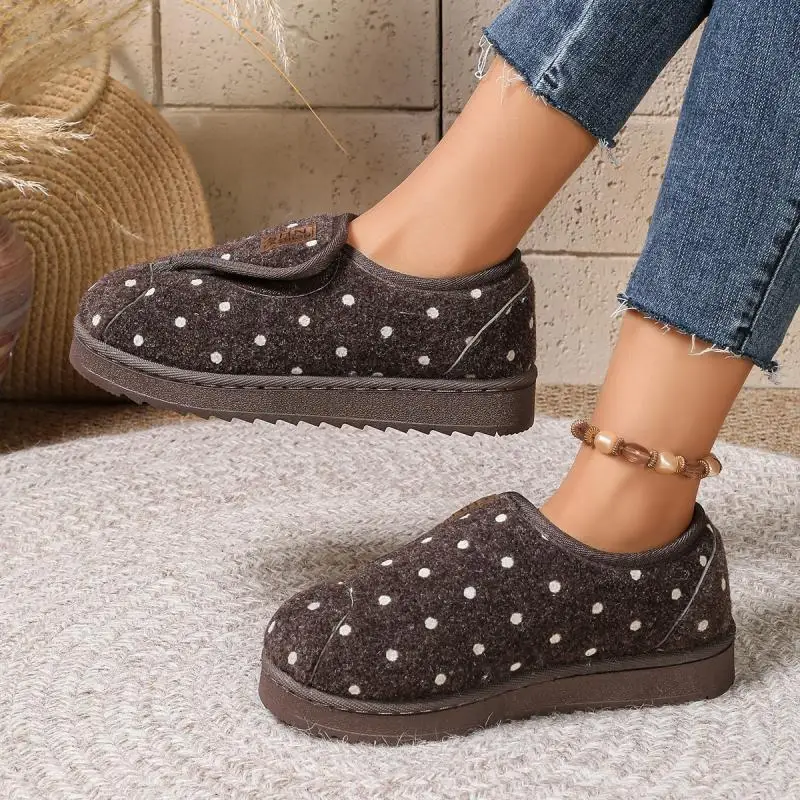 2026 Winter Polka Dot Design Ankle Boots Comfortable Short Plush Warm Snow Boots Plus Size 44 Platform Slip-On Booties for Women