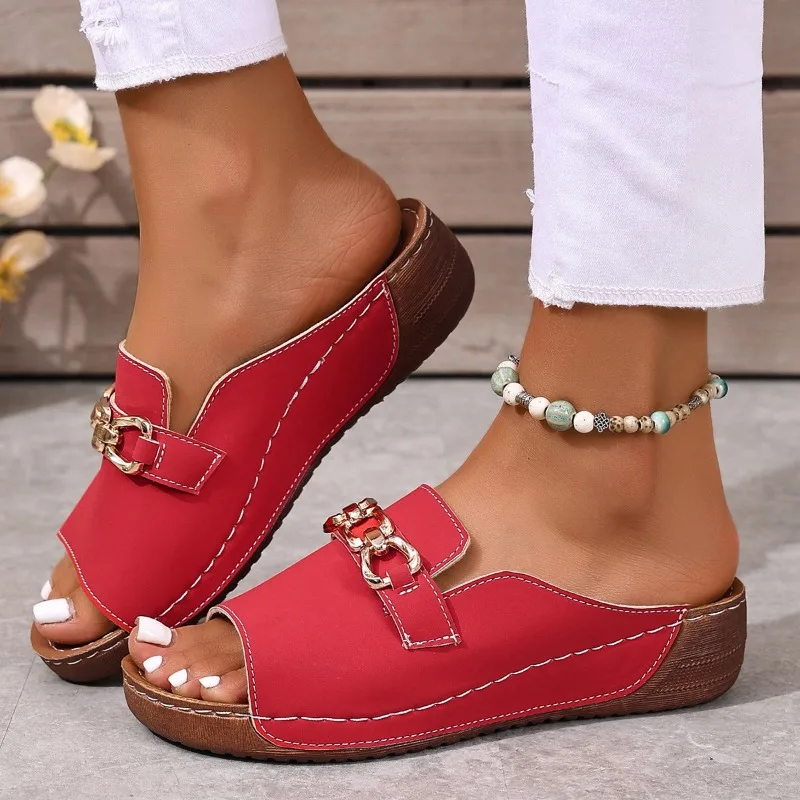 

Wedge Sandals for Women 2025 Summer New Retro Chain Decor Thick Bottom Slippers Plus Size 43 Woman Non Slip Leisure Beach Shoes