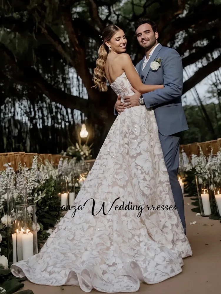 Customized Strapless Wedding Dress Featuring Stunning Lace Appliques and Floral A-Line Silhouette Bridal Dress Vestidos De Novia