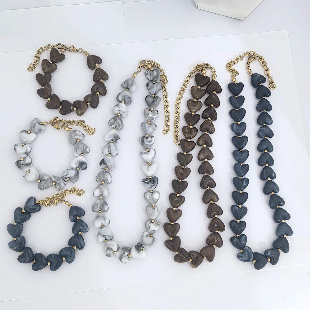 خمر الحب الراتنج القلب قلادة المرأة المختنق الذهب اللون الخرز الفولاذ المقاوم للصدأ الأبيض الأحمر الأخضر القهوة مقاوم للماء Diy بها بنفسك الشتاء