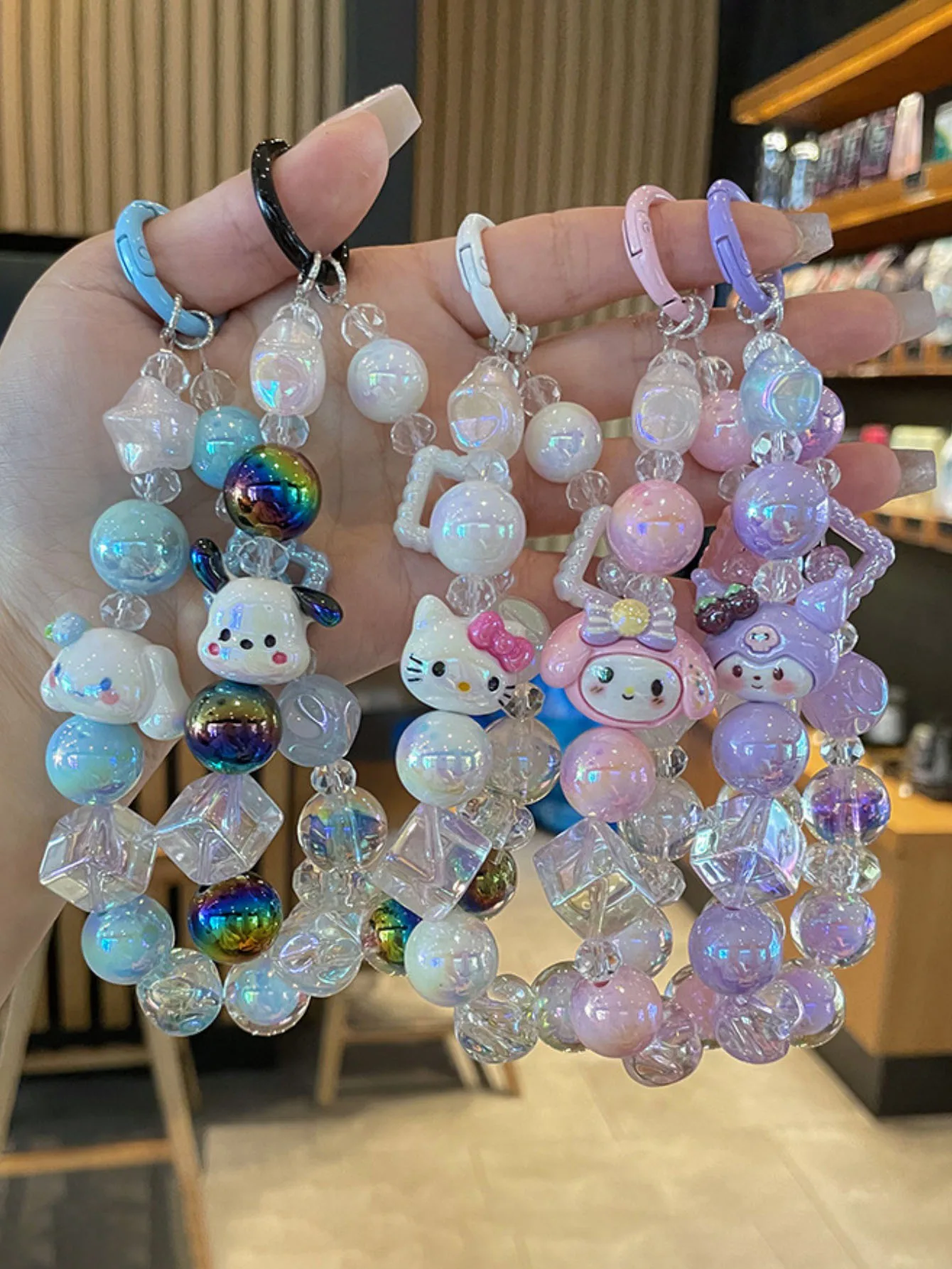 yZ[z1 n[LeB }CfB N~ Vi[ y_g Aj  lȃX^C r[Yt X}zP[X `F[ L[z_[